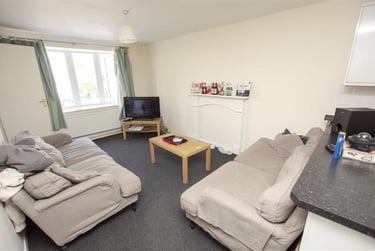 7 bed house, Heeley Road, Selly Park, Birmingham, B296EZ - Image 1