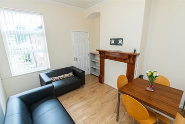 5 bed house, Pershore Road, Selly Park, Birmingham, B297EN - Image 2