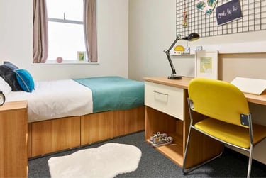 Shared Apartment Classic at Northernhay House, Northernhay Place, City Centre, Exeter, EX43RY - Image 2