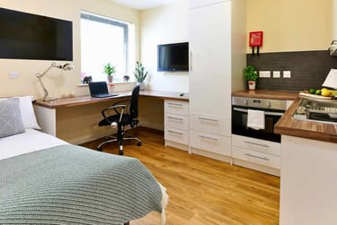 Studio Premium at The Hub, 21-25 South Lambeth Road, Vauxhall, London, SW81SU - Image 3