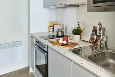 Studio Gold at View Studios, 11-13 Spa Road, Bermondsey, London, SE163SA - Image 3