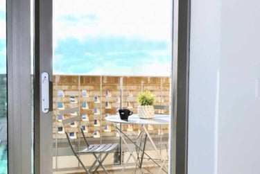 Studio Premium - Image 4