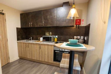 Corner Standard Studio - Image 3