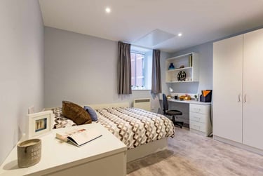 5 Bed Standard Studio at Mary Parker House, 17 Apsley Road, Mutley, Plymouth, PL46PJ - Image 1