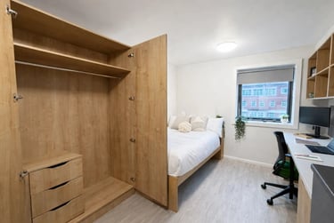 Classic Studio at Goldsmith Court, Chaucer Street, City Centre, Nottingham, NG15LG - Image 2