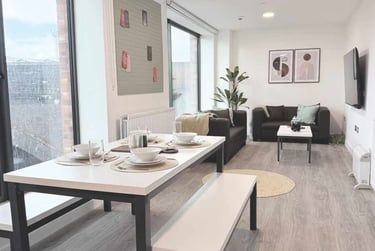 Ensuite Classic 5 Bed at Waterside, 58-62 Avon Street, City Centre, Bristol, BS20PX - Image 7