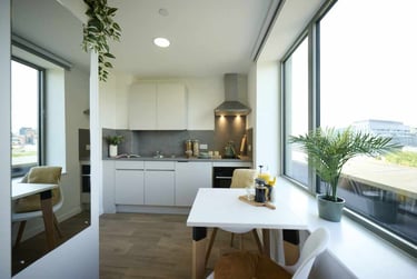 Silver Studio - Image 2