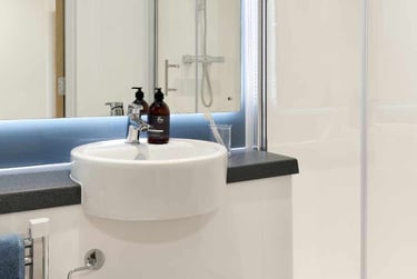 Ensuite Platinum at 17a Christchurch Road, 17a Christchurch Road, City Centre, Bournemouth, BH13LF - Image 3