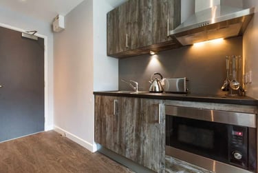 Bronze Studio at Queens Court, 15 Queens Walk, City Centre, Reading, RG17QF - Image 8