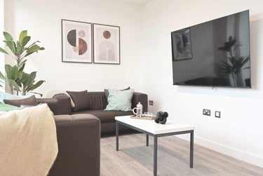 Ensuite Classic 5 Bed at Waterside, 58-62 Avon Street, City Centre, Bristol, BS20PX - Image 7