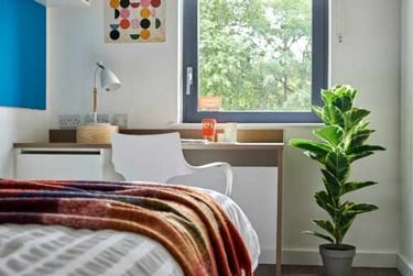 2 Bed Apartment - Image 1