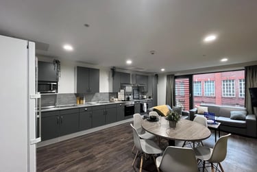 Standard En Suite - Image 5