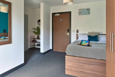 Flat One Bed Gold at Cavendish Place, 20 Wilmott Street, Manchester Metropolitan University, Manchester, M156AS - Image 2