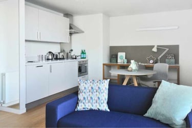 Apartment One Bed at Host Kings Cross, 25-27 Canal Reach, King's Cross, London, N1C4DD - Image 3