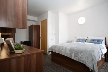 Large Double En-suite at Moor Lane Halls, 140-142 Moor Lane, City Centre, Preston, PR11JW - Image 1