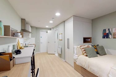 Superior Studio at Norton’s Student Living, 11 Montrose Terrace, Abbeyhill, Edinburgh, EH75AF - Image 1