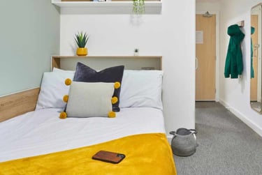 Ensuite Classic at Sky Blue Point, West Street, Far Gosford, Coventry, CV15EE - Image 1