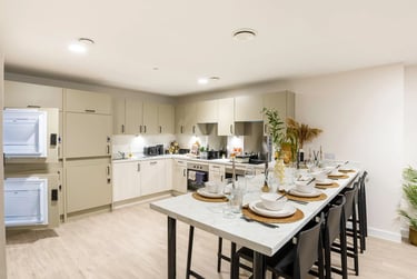 Classic Ensuite (Floors 26-32) at Crown Place, 75 Lancaster Street, City Centre, Birmingham, B47FN - Image 5