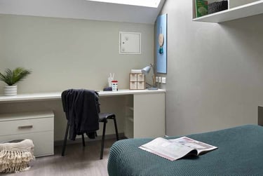 Ensuite Penthouse at Gosford Gate, 1 Far Gosford Street, Far Gosford, Coventry, CV15DH - Image 4