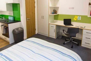 Studio Gold at The Village at The Viaduct, Ainsley Street, City Centre, Durham, DH14BJ - Image 4