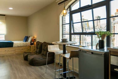 Large Sea View Penthouse - Image 6