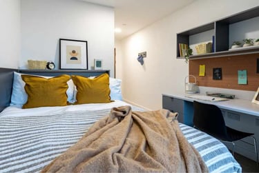 Ensuite Classic 8 Bed at Waterside, 58-62 Avon Street, City Centre, Bristol, BS20PX - Image 1