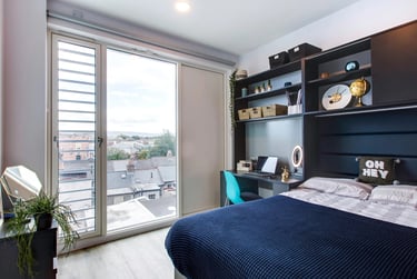 Classic En Suite - Image 2