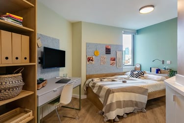 Large Studio at The Curve, 14 Fieldgate Street, Shoreditch, London, E11ES - Image 1