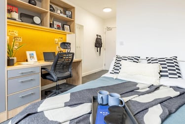 Classic En Suite - Image 1