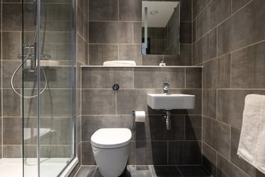 Classic Ensuite - Image 6