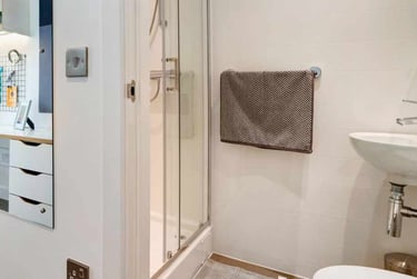 Ensuite Silver Plus - Image 5