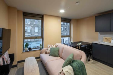 Standard En-suite - Image 1