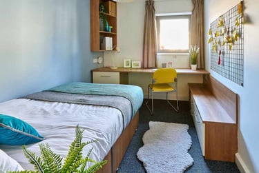 Ensuite Classic at Trust House, Salem Place, St Thomas, Exeter, EX46TZ - Image 3