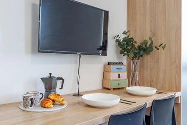 Deluxe Studio - Image 5