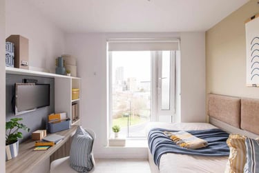 Premium Studio - Image 1