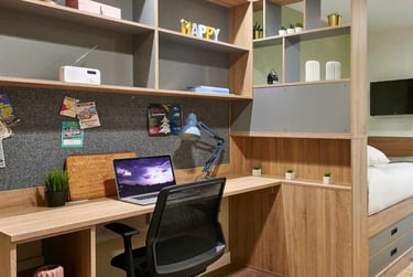 Studio Deluxe at Southampton Crossings, Cumberland Place, Portswood, Southampton, SO152YU - Image 3