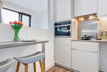 Studio Gold - Image 6