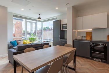 Deluxe Ensuite  - Image 9