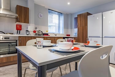 4 Bed Club En-suite - Image 11