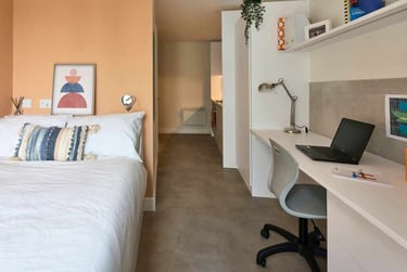 Studio Gold at View Studios, 11-13 Spa Road, Bermondsey, London, SE163SA - Image 1