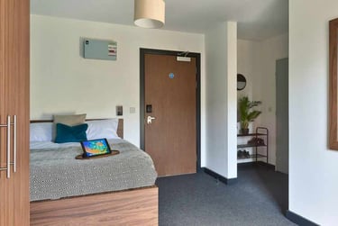 Studio Gold at Cavendish Place, 20 Wilmott Street, Manchester Metropolitan University, Manchester, M156AS - Image 2