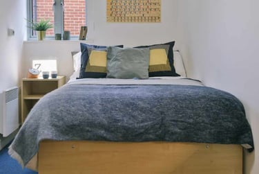 Apartment Classic 2 Bed - Shared Bathroom at Pavilion Court, 1-54 Station Road West, Canterbury, CT28FE - Image 3