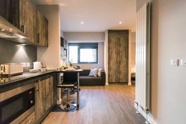 Gold Studio at Queens Court, 15 Queens Walk, City Centre, Reading, RG17QF - Image 5