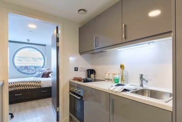 Apartment Two Bed - Image 5