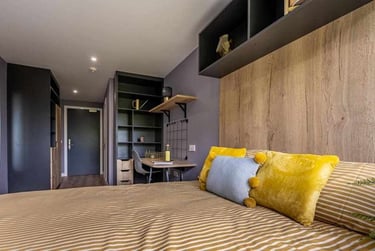 6 Bed Premium En-suite - Image 4