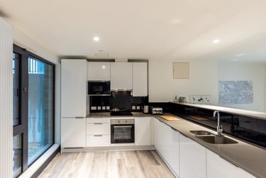 Standard Ensuite - Image 4