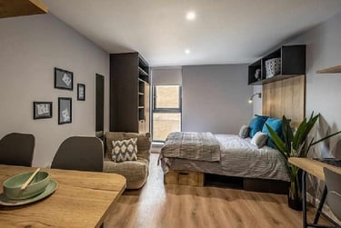 Premium Studio - Image 1