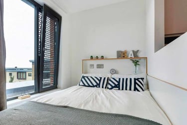 Studio Gold at 27 Magdalen Street, 27 Magdalen Street, New Town, Colchester, CO12ZT - Image 1