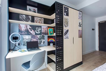 Premium En Suite - Image 2