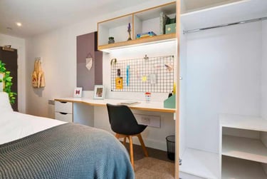 Ensuite Gold Plus at 27 Magdalen Street, 27 Magdalen Street, New Town, Colchester, CO12ZT - Image 1